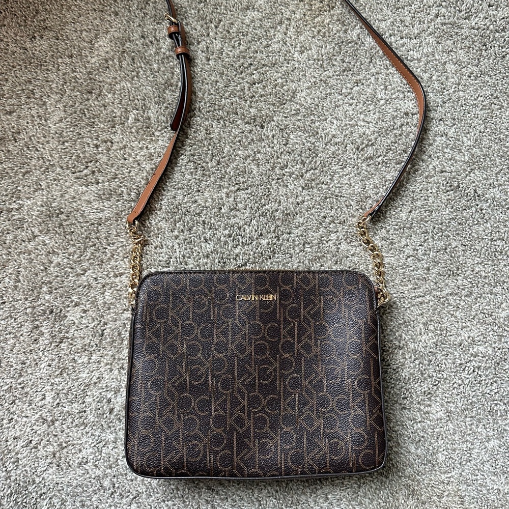 Calvin Klein crossbody